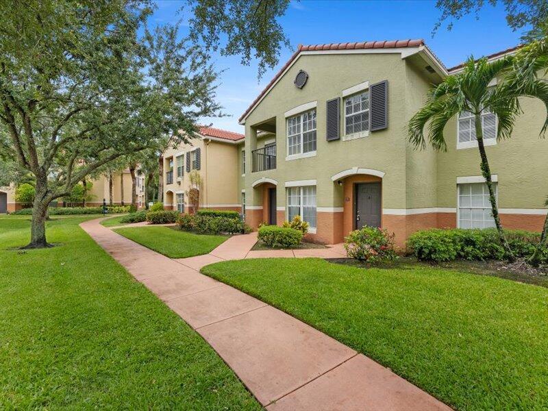 Properties 10288 Fox Trail Rd S. 311