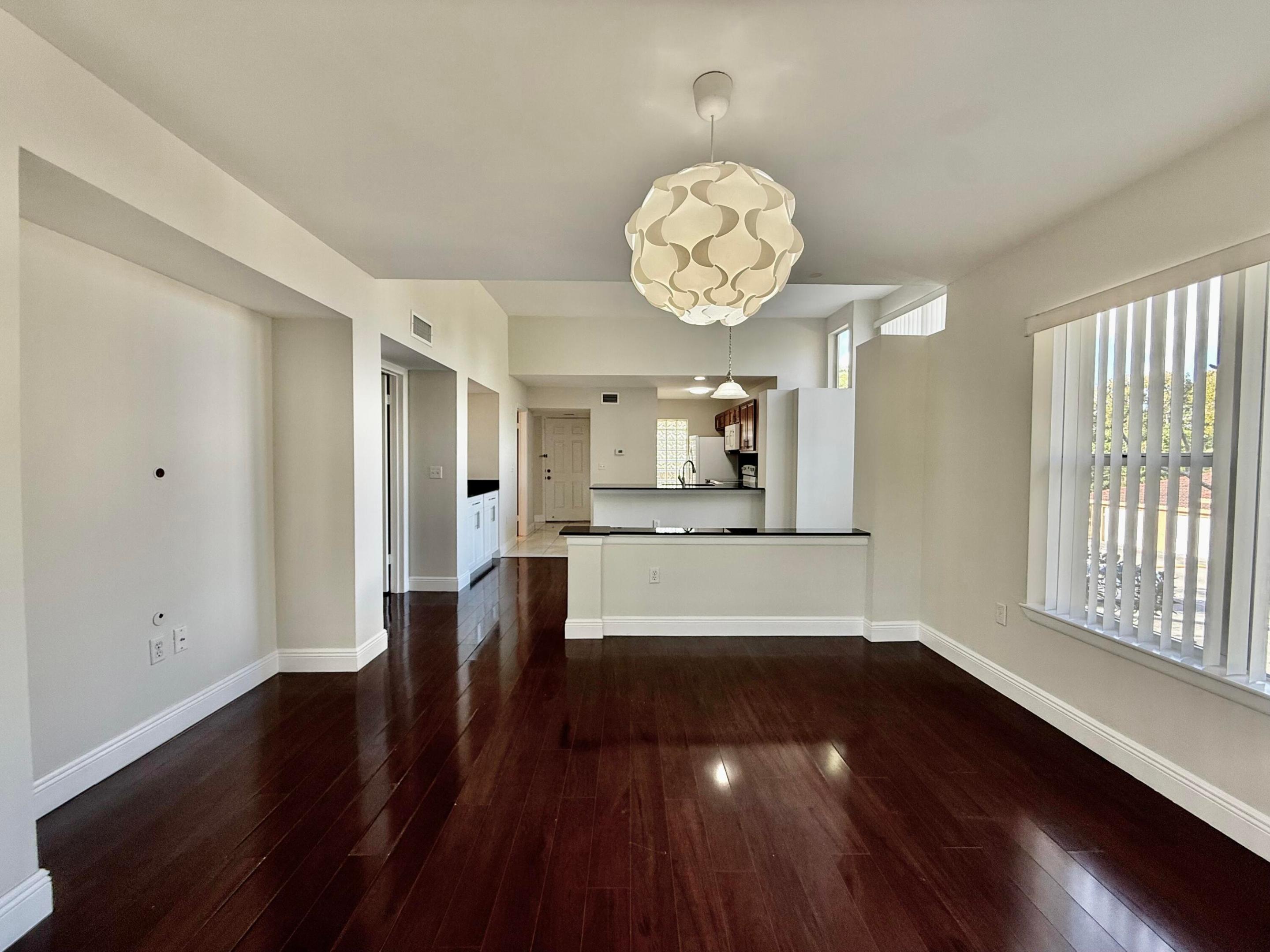 PALM LAKE CONDO - Residential