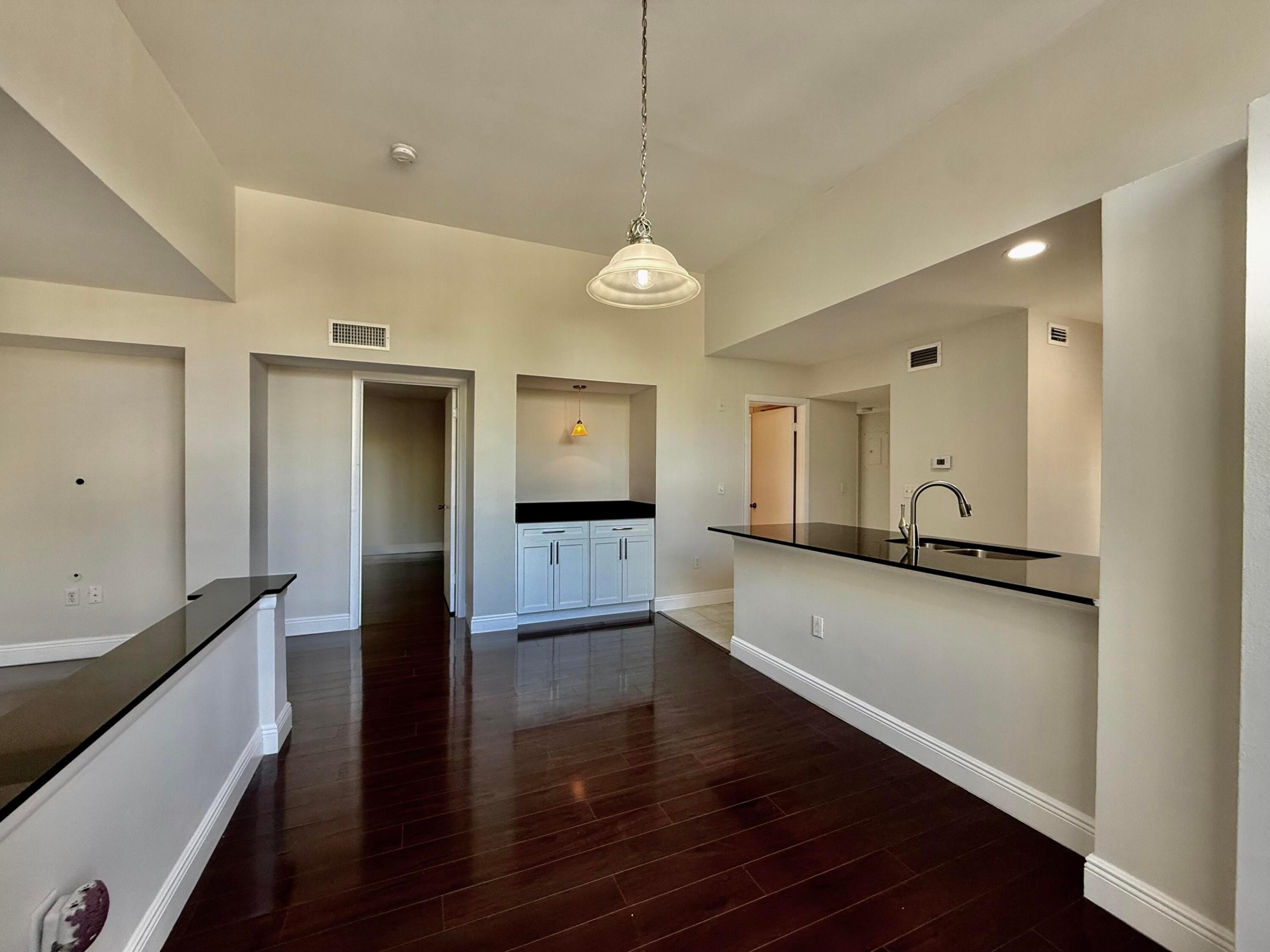 PALM LAKE CONDO - Residential