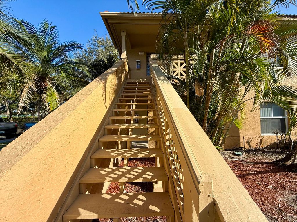 Photo of 4807 Via Palm Lakes #1513, West Palm Beach, FL 33417 (MLS # B26002434)