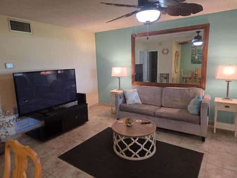 Tiny photo for 808 SE 7th Street #101, Deerfield Beach, FL 33441 (MLS # B26029804)