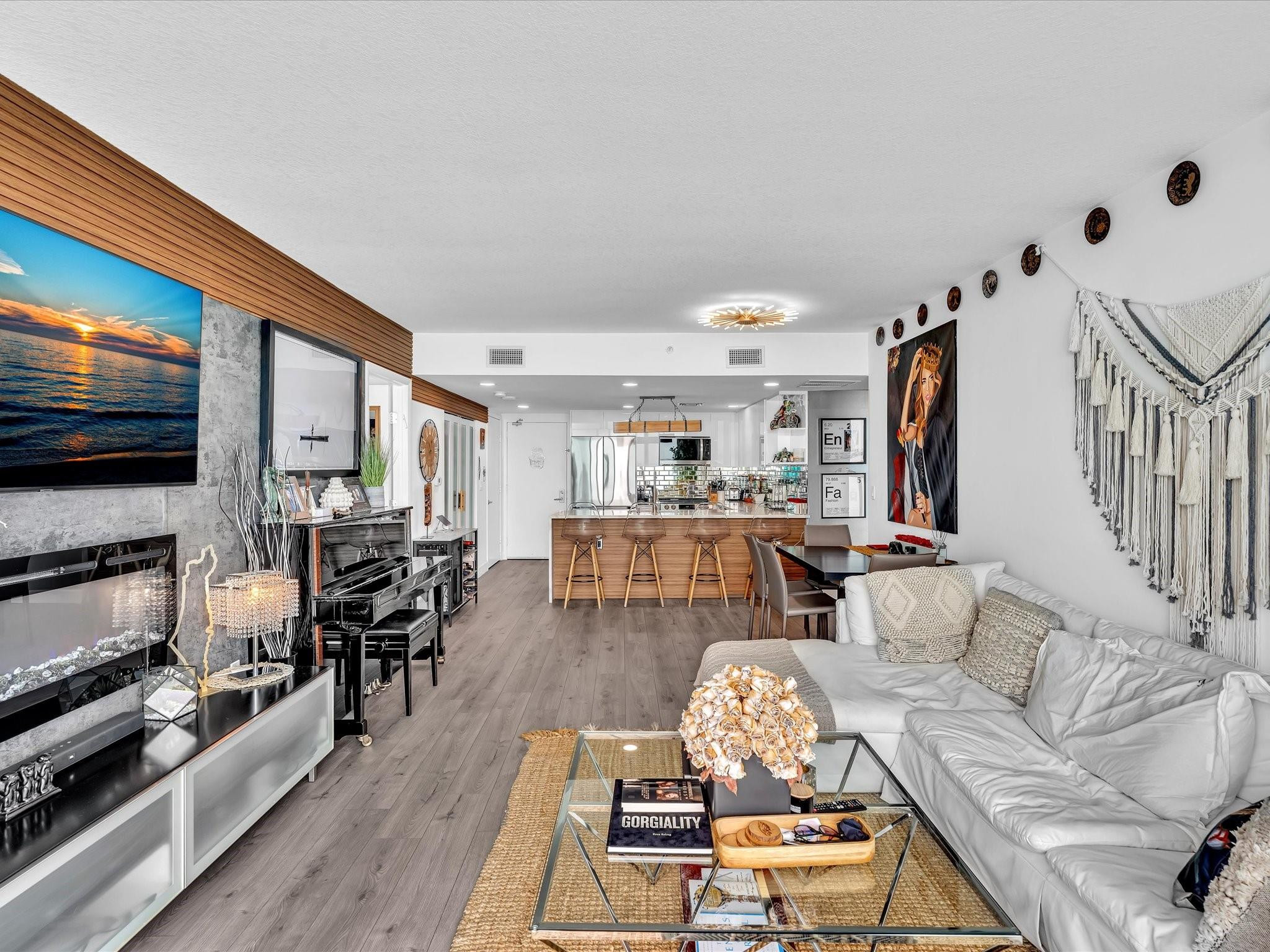 Onyx On The Bay - Residential Lease