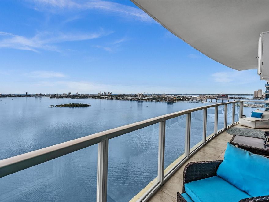 Stunning fully furnished rental with direct bay view, 2 bed 2.5 bath unit The living area and rooms with floor-toceiling windows. Line 03 floorplan offers a large balcony with access from each bedroom. This bay front luxury boutique building in Edgewater includes wonderful amenities such as a concierge, waterfront infinity edge pool, spa, sauna, steam room, gym with weight, yoga, & cardio, 8th-floor pet area with BBQ grills, and party room. The building is within walking distance of the new Whole-Foods market, coffee shops, restaurants, and stores. Minutes away from Midtown, Wynwood, Design District, and Arts & Cultural District.