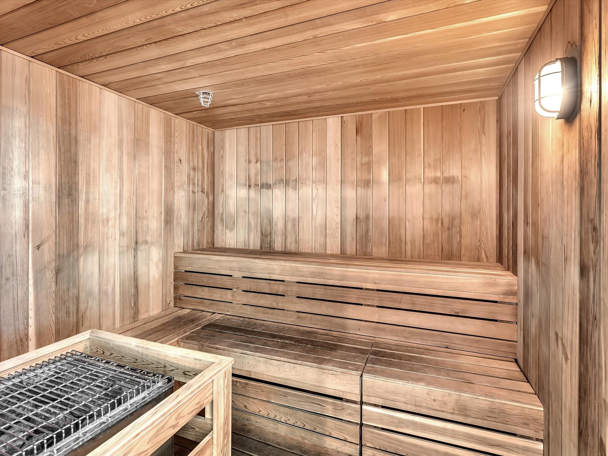 Onyx On The Bay - Residential Lease