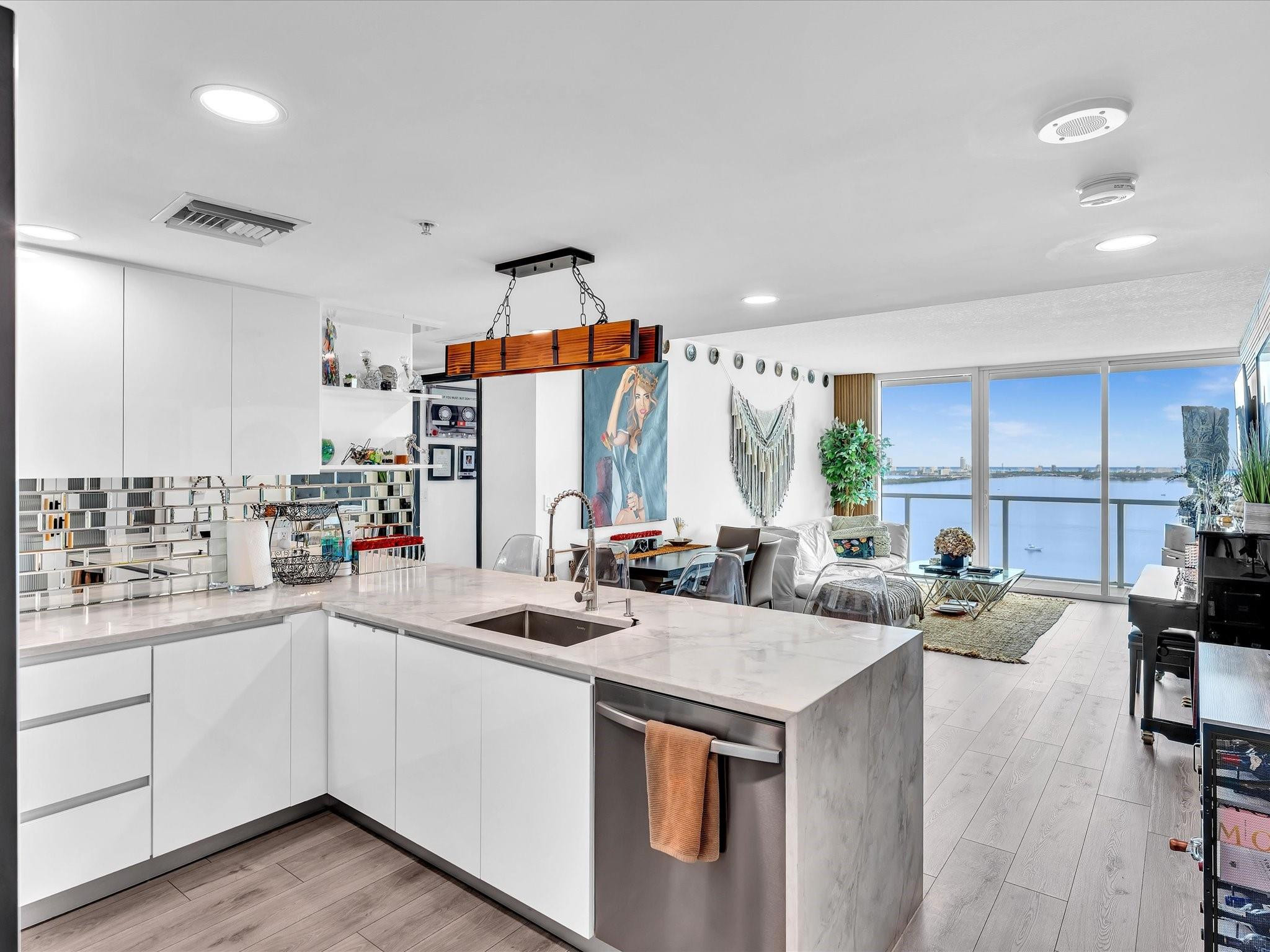 665 NE 25th Street 2403