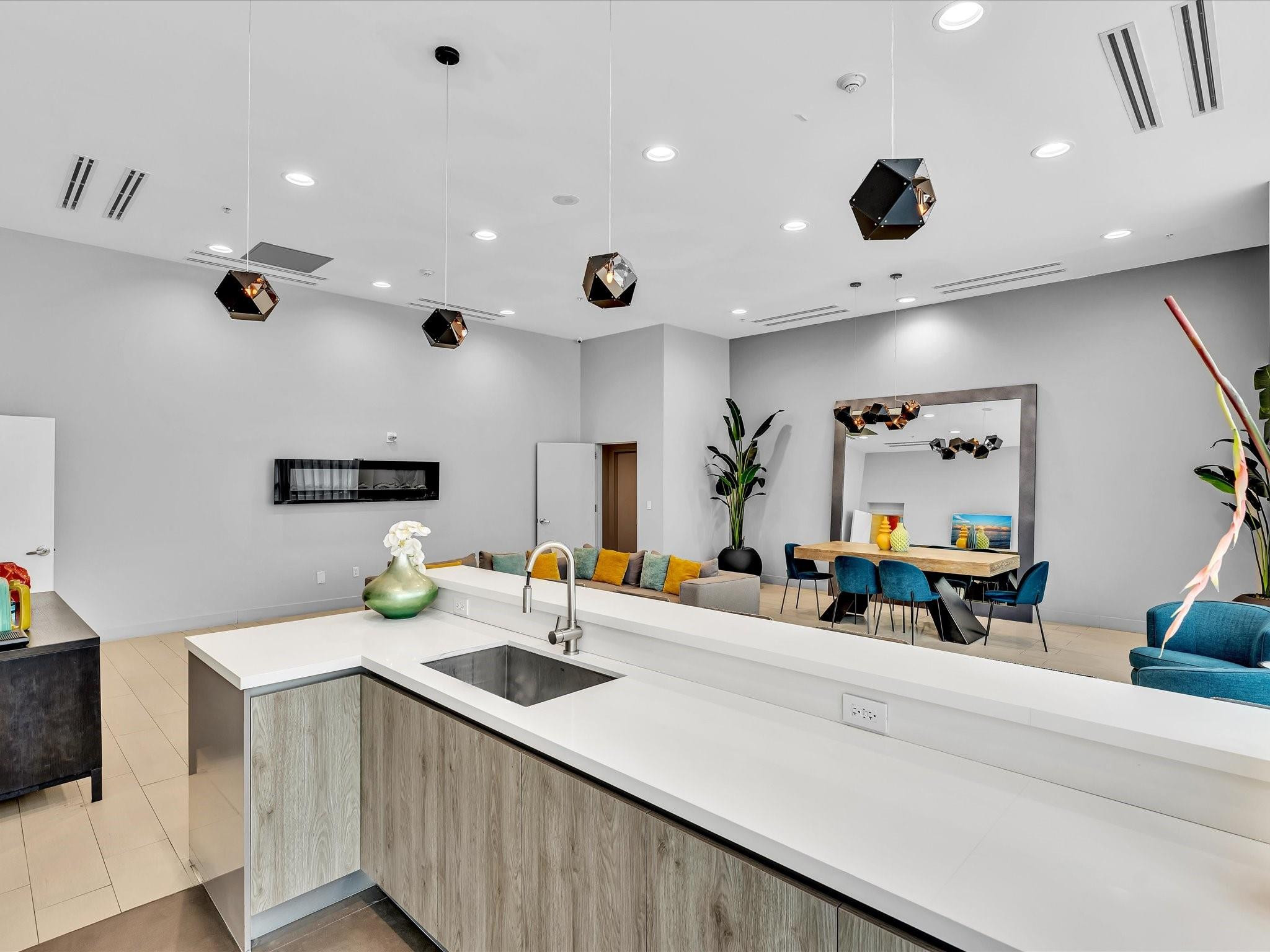 Onyx On The Bay - Residential Lease