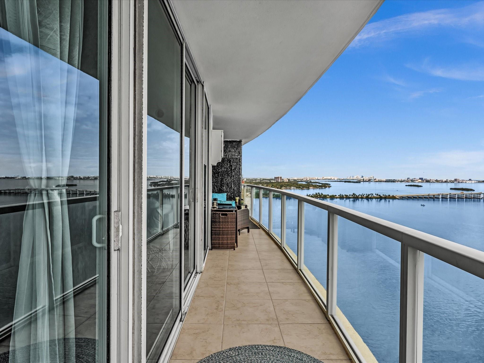 Onyx On The Bay - Residential Lease