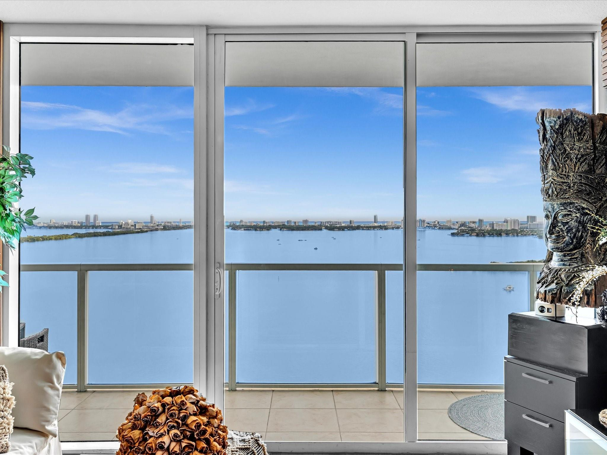 Onyx On The Bay - Residential Lease