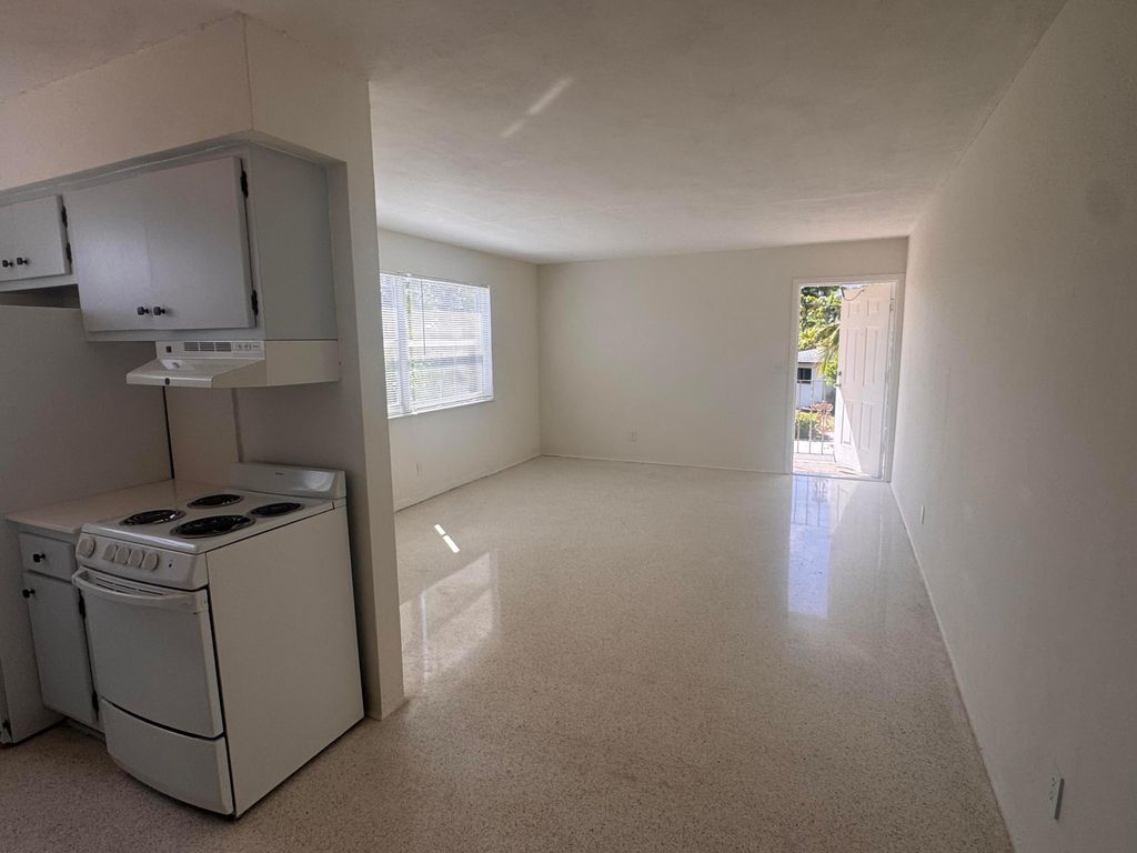 Photo of 1555 Tyler Street #12, Hollywood, FL 33020 (MLS # B26003907)
