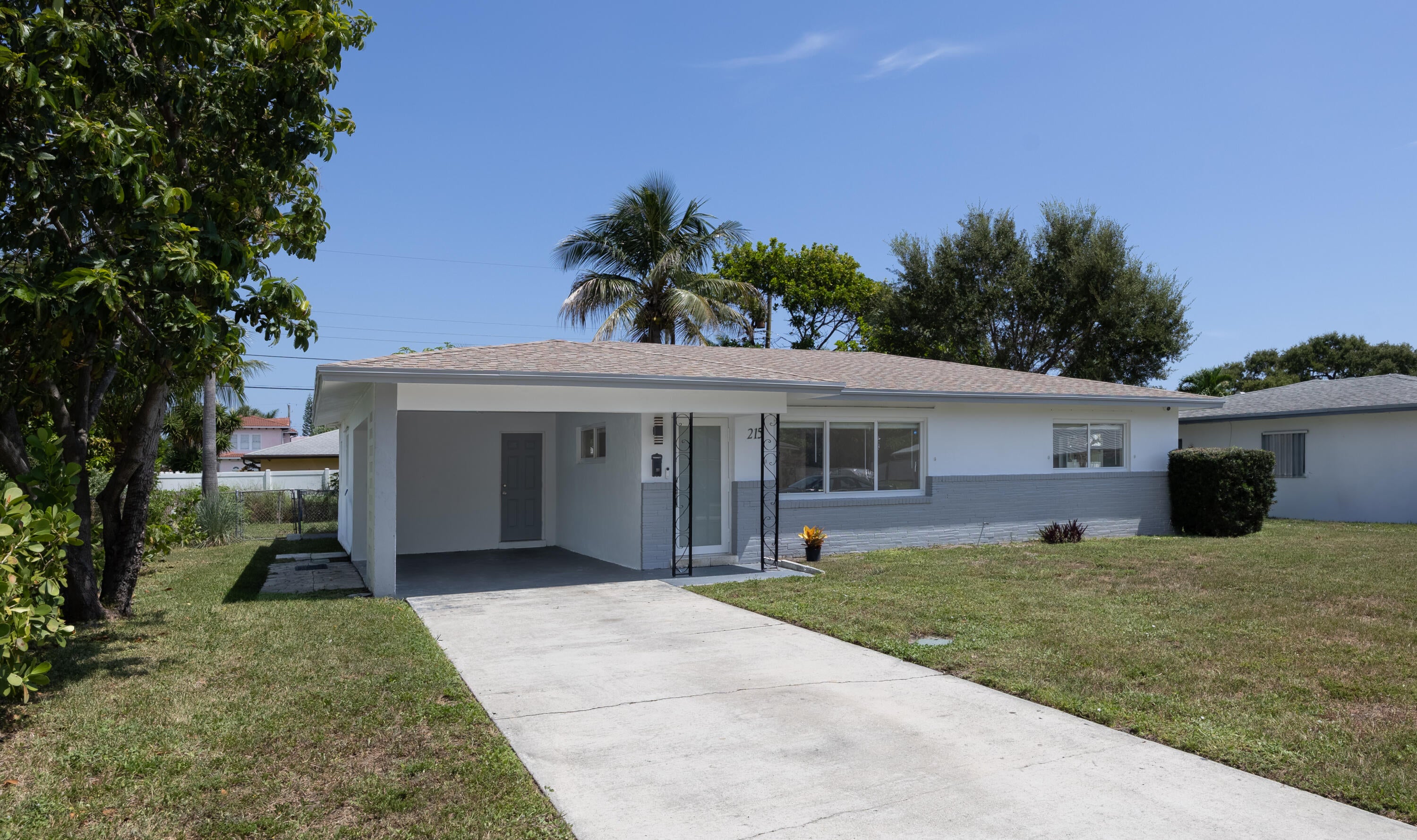 215 Evergreen Drive