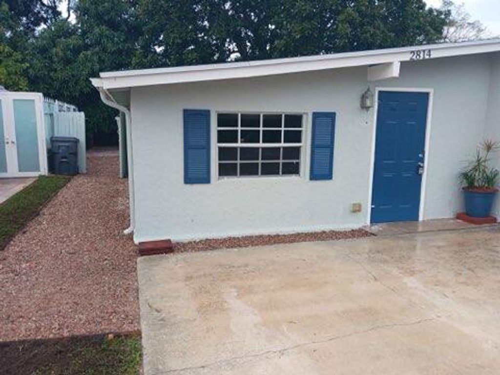 Photo of 2814 Buckley Avenue, Lake Worth, FL 33461 (MLS # R10953837)