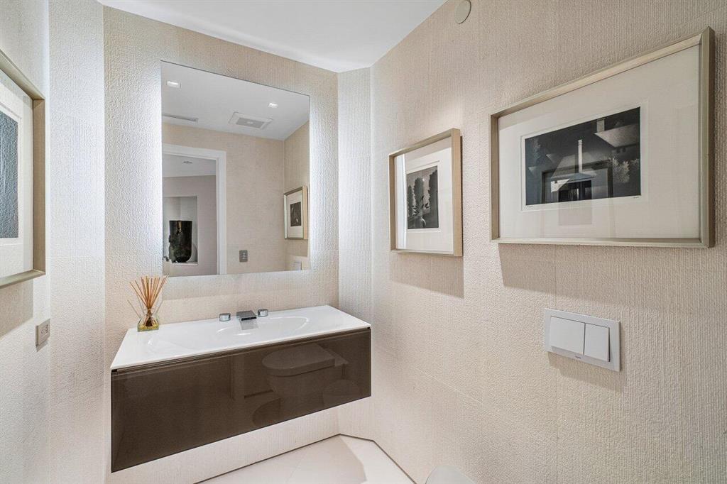 SLOANS CURVE II NORTH BUI - Residential