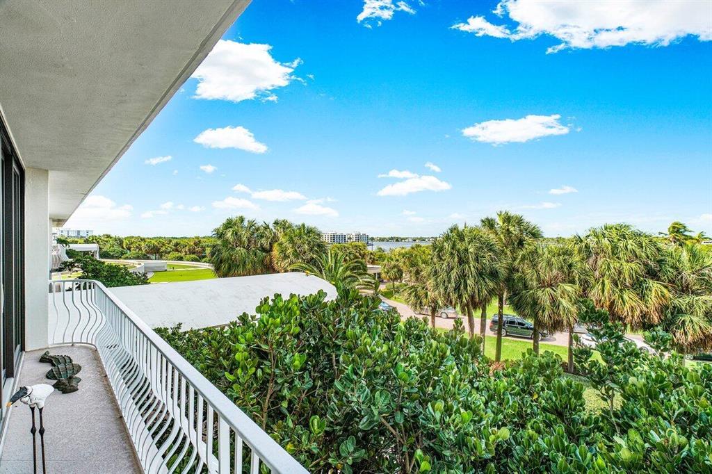 SLOANS CURVE II NORTH BUI - Residential