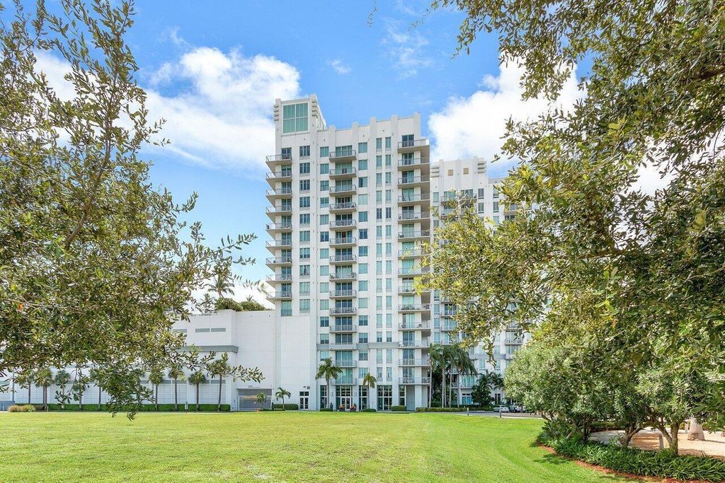 Photo of 300 S Australian Avenue #1605, West Palm Beach, FL 33401 (MLS # B26015491)
