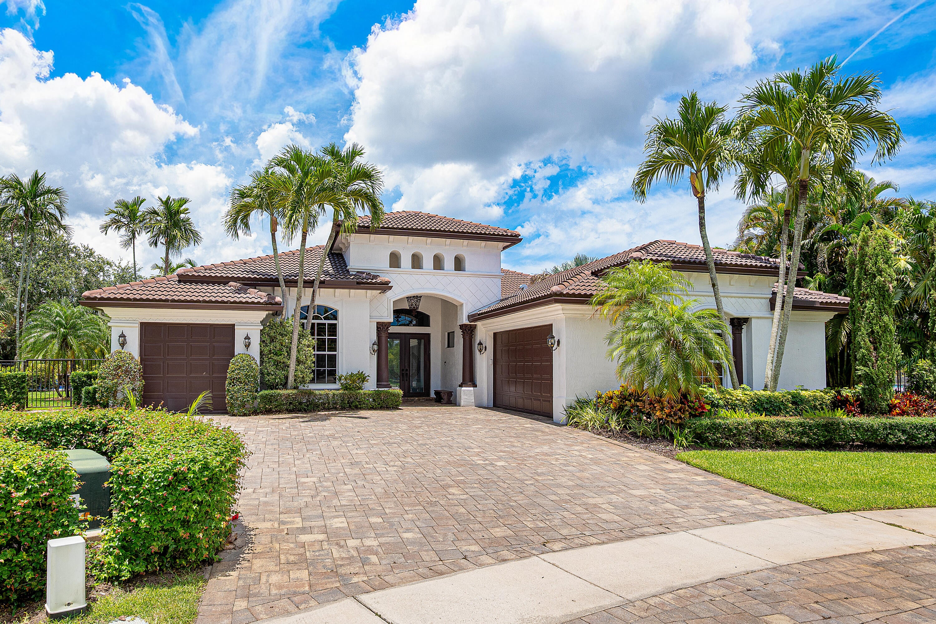 16344 Mira Vista Lane