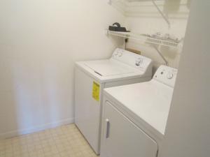 PINE RIDGE - Residential