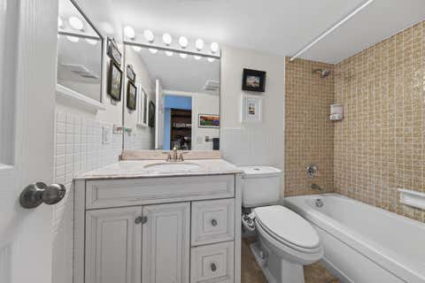 Tiny photo for 3010 NE 16th Avenue #502, Oakland Park, FL 33334 (MLS # B26047338)