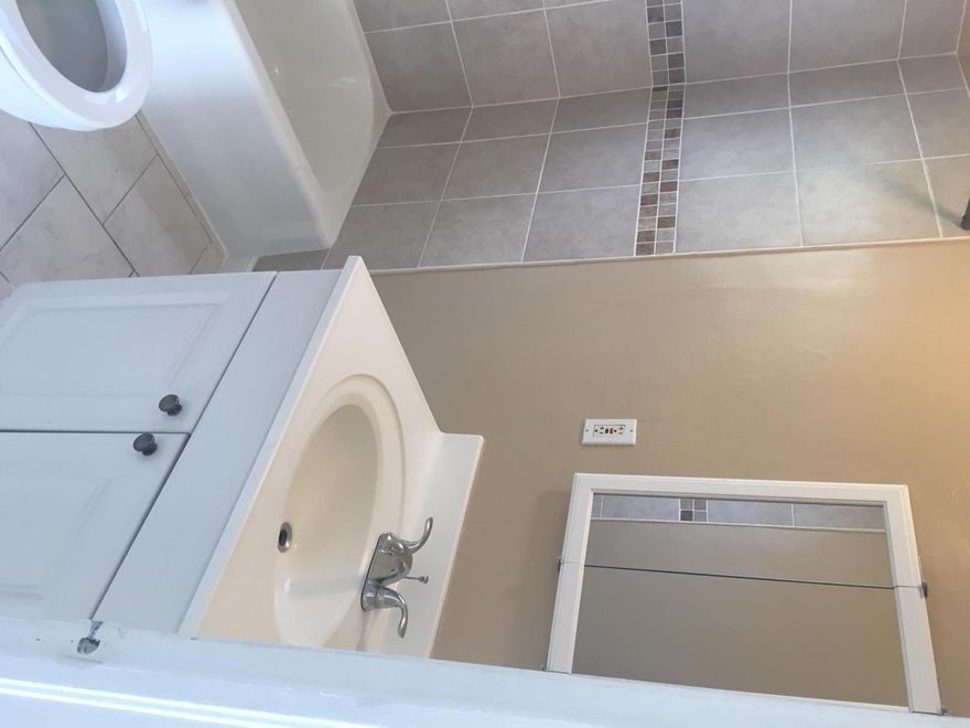 Single family two bedroom, one bathroom house for rent. Newly renovated, tile throughout. Great location! Close to public ball park and sports complex. Ready for move-in.