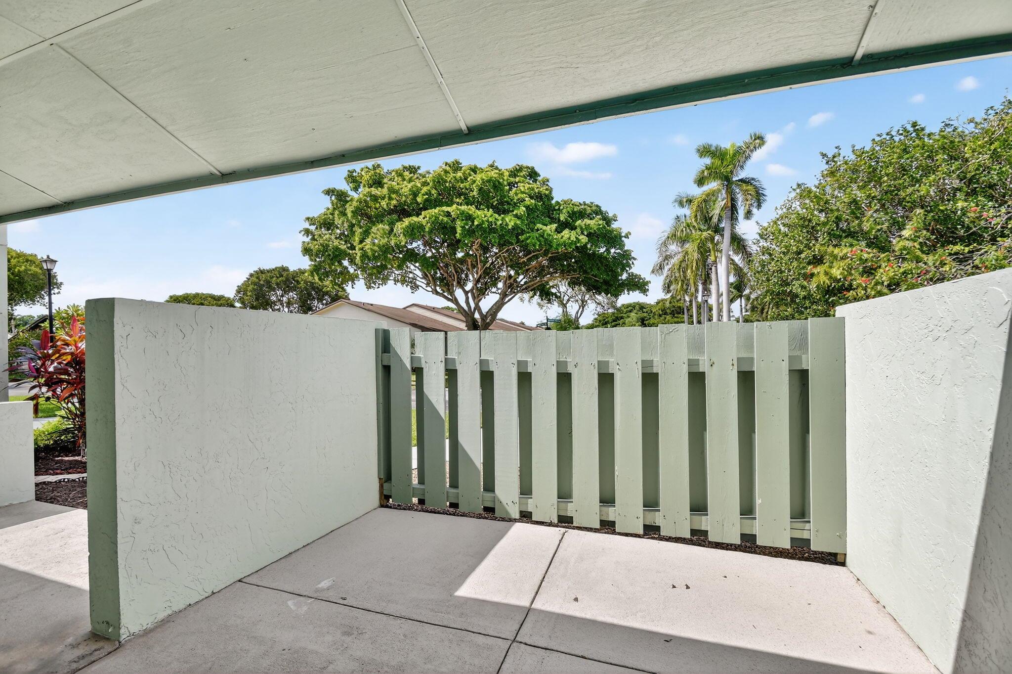 BOYNTON LAKES 1 - Residential