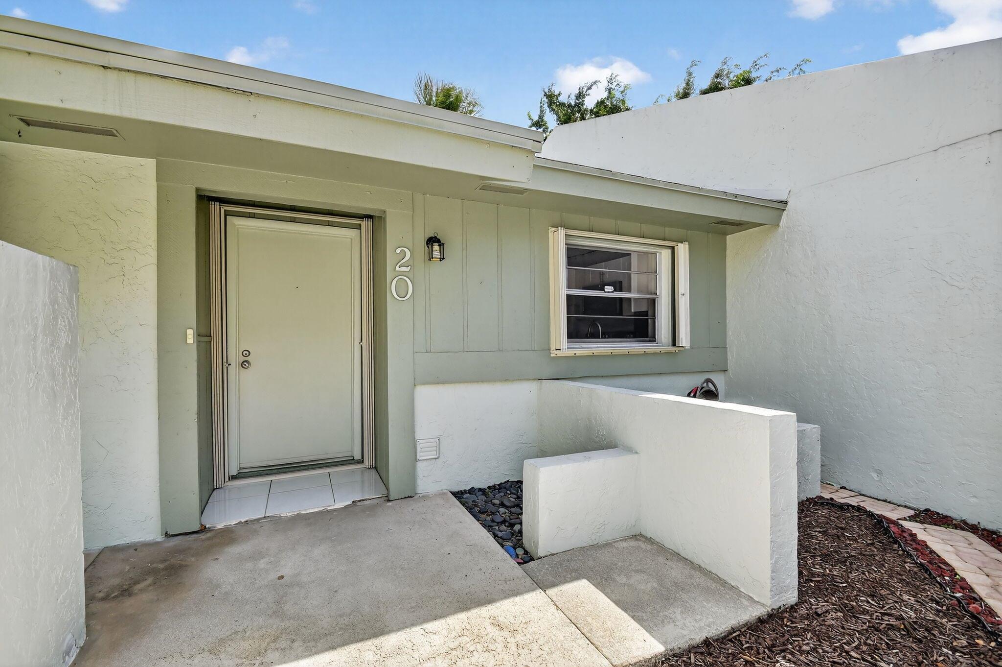 BOYNTON LAKES 1 - Residential