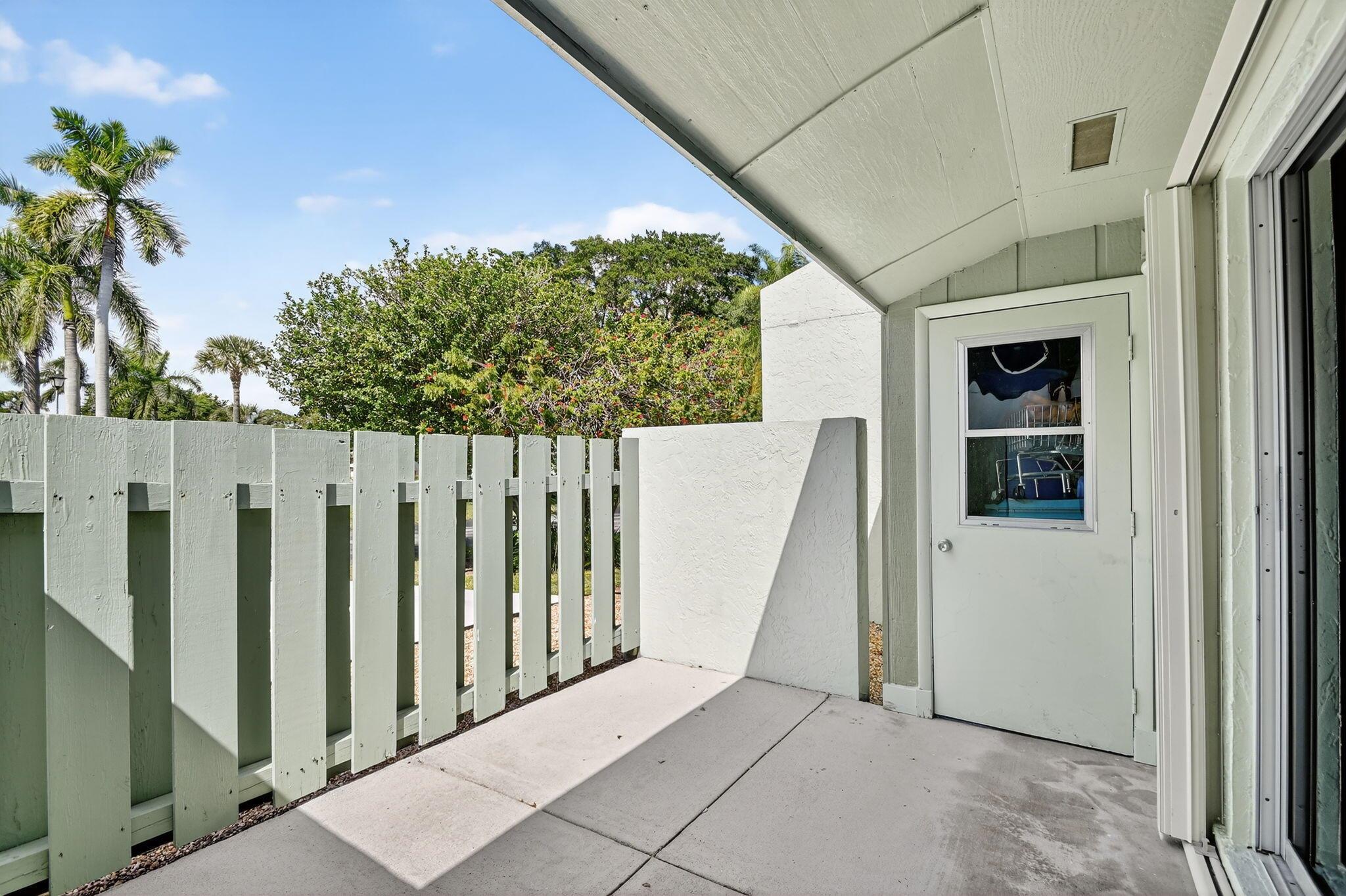 BOYNTON LAKES 1 - Residential