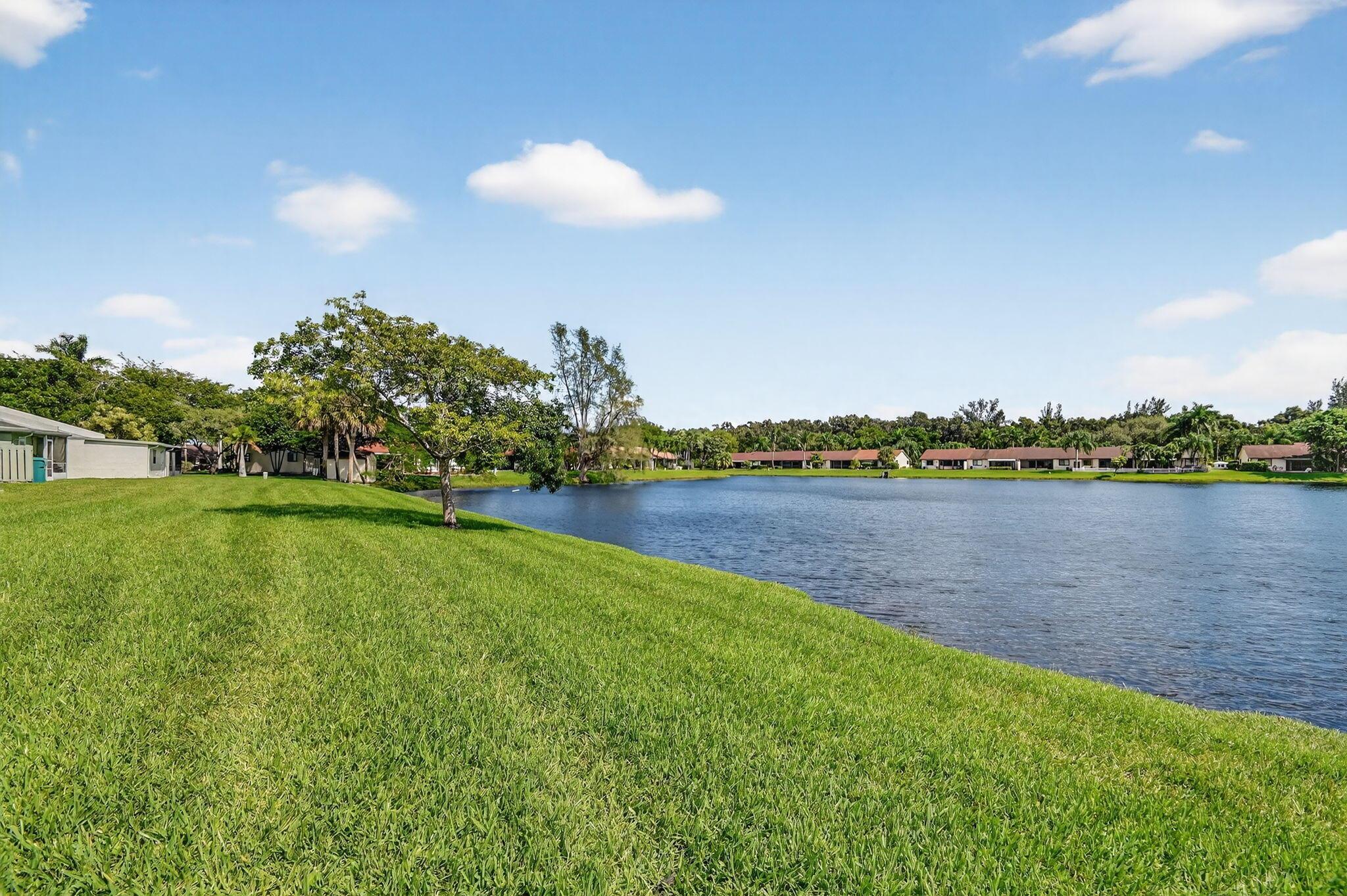 BOYNTON LAKES 1 - Residential