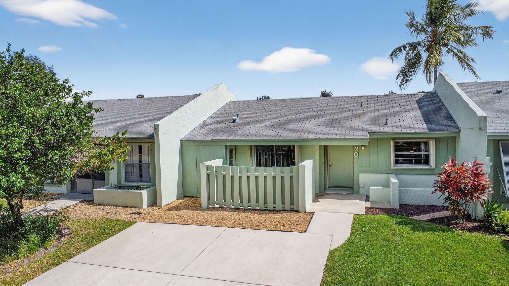 BOYNTON LAKES 1 - Residential