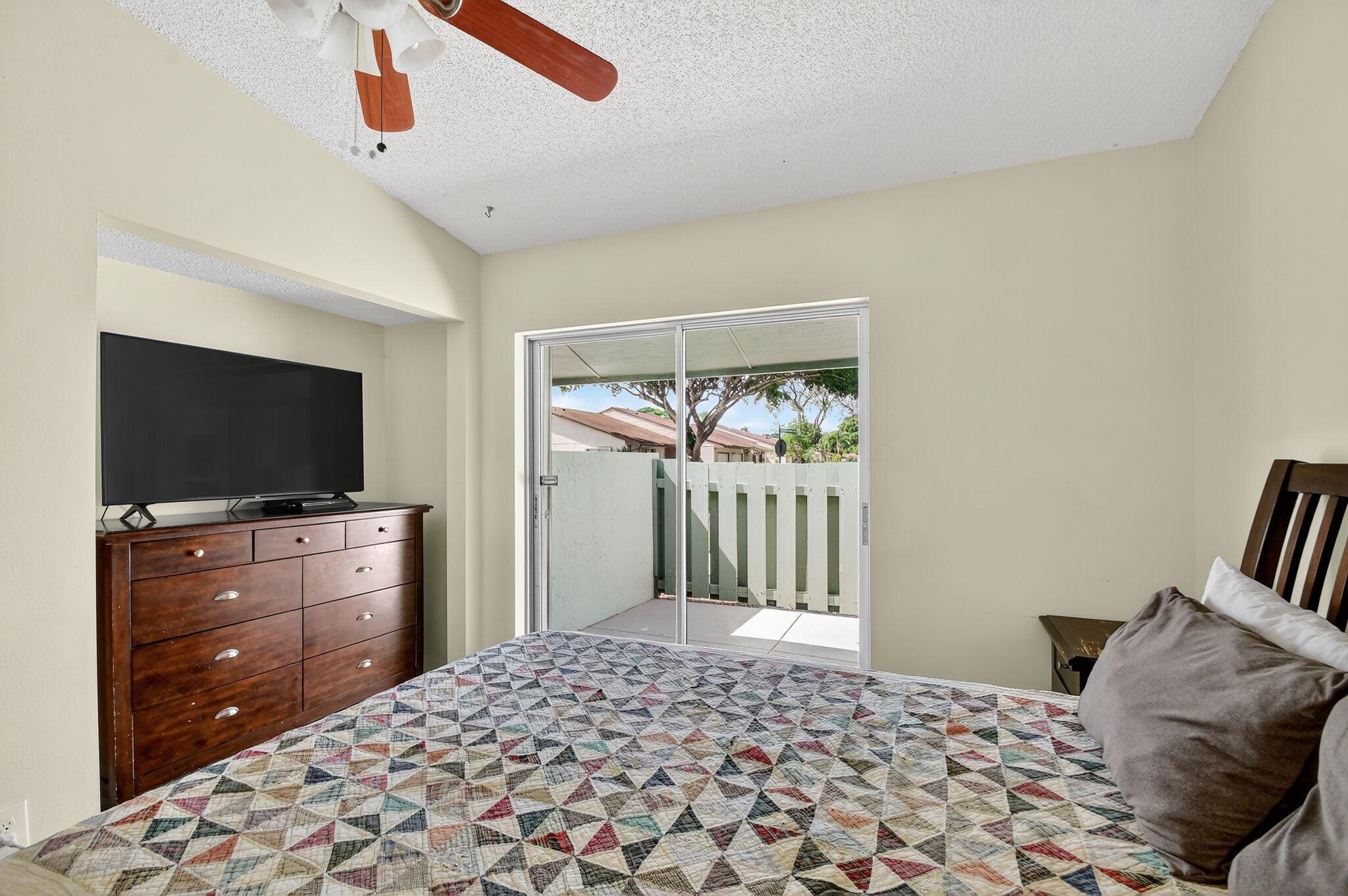 BOYNTON LAKES 1 - Residential