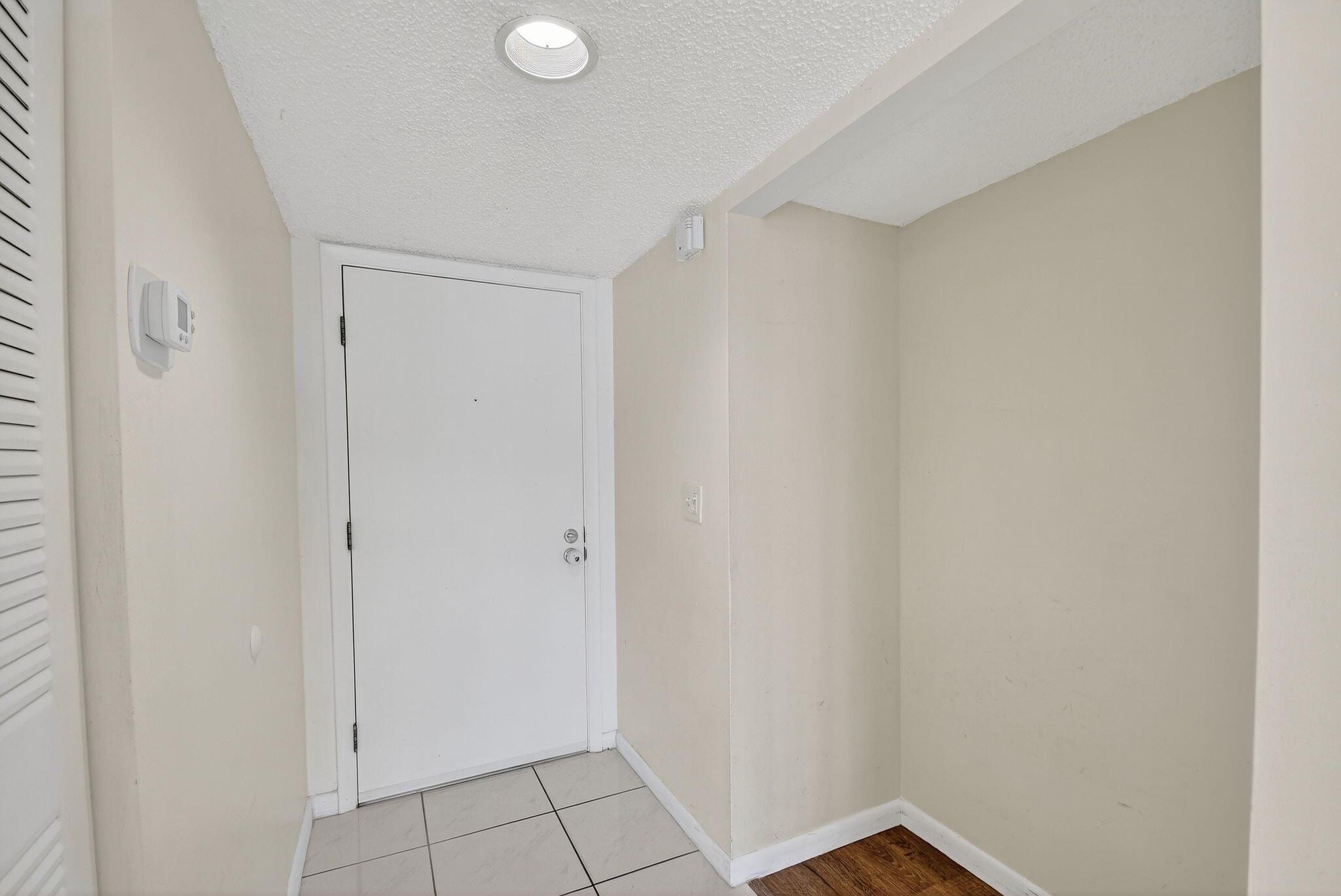 BOYNTON LAKES 1 - Residential