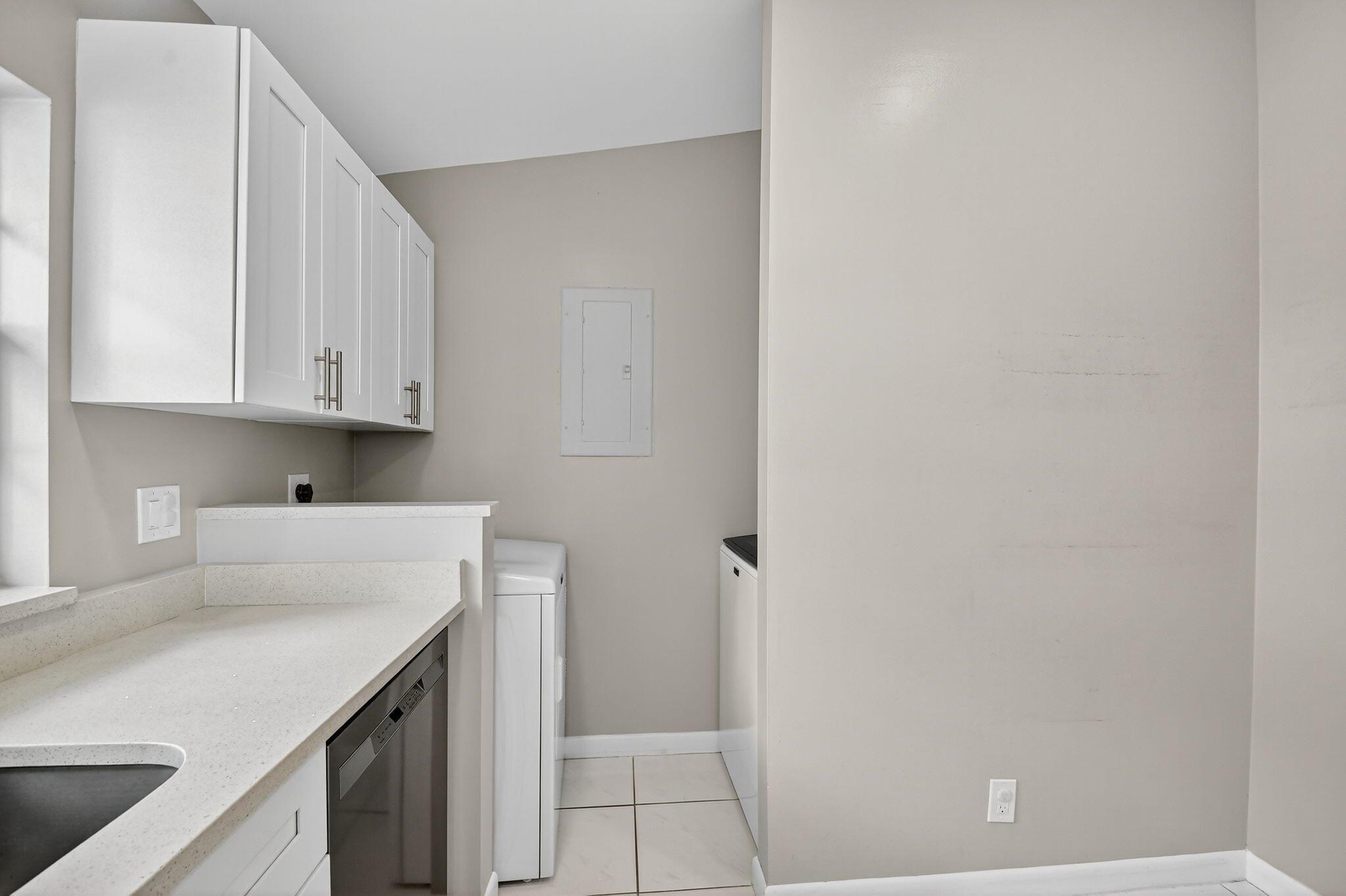 BOYNTON LAKES 1 - Residential