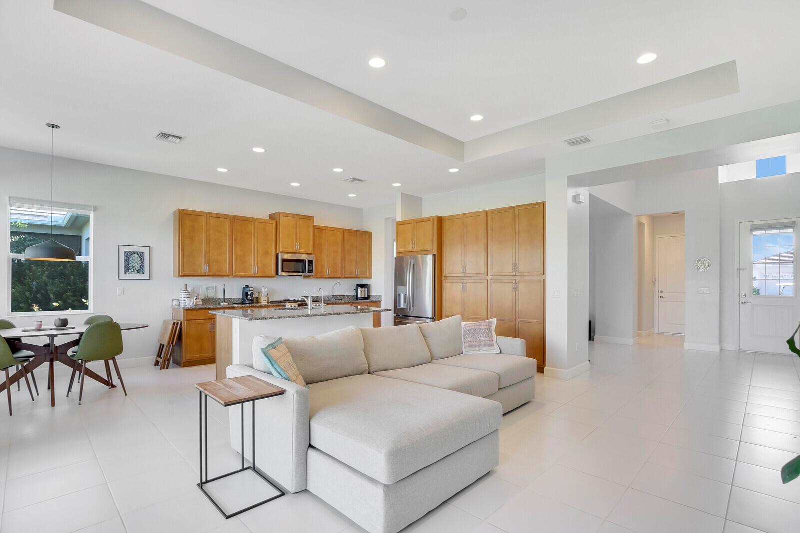 HAMMOCKS OF WESTLAKE PHASE 2 - Residential