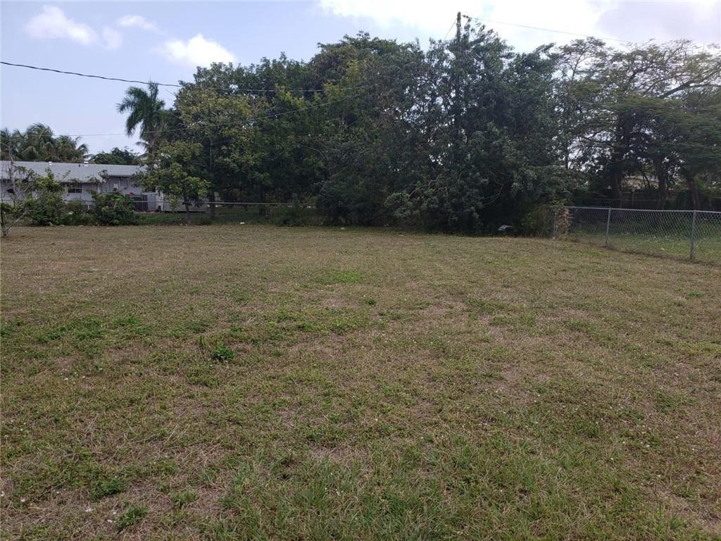 Lauderdale Manors Amd - Residential Lease