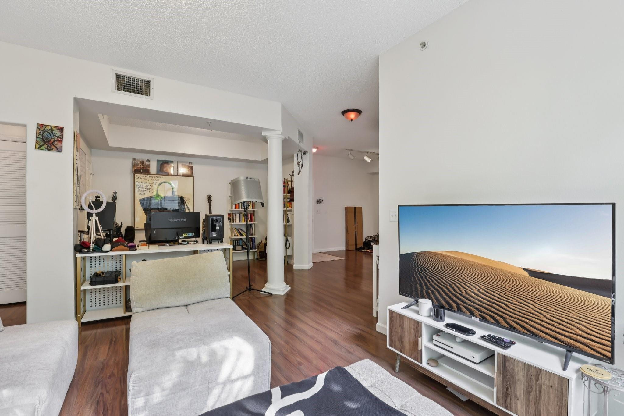 533 NE 3rd Avenue 321