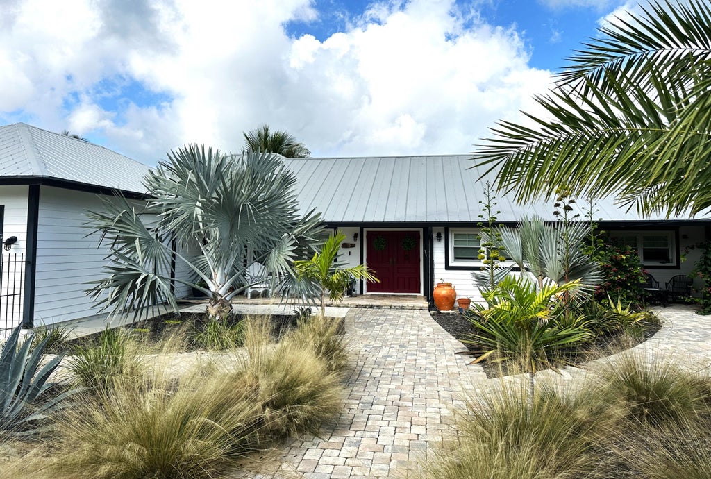 Photo of 2302 Atlantic Beach Boulevard, Hutchinson Island, FL 34949 (MLS # R11047778)