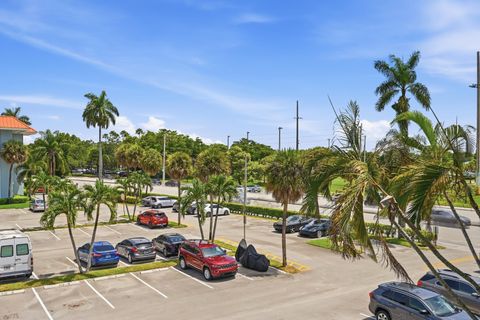 Tiny photo for 505 S PINE ISLAND Road #B310, Plantation, FL 33324 (MLS # B26053143)