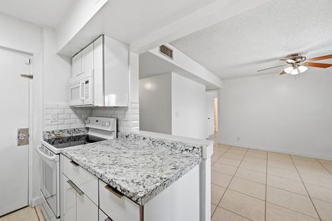 Tiny photo for 505 S PINE ISLAND Road #B310, Plantation, FL 33324 (MLS # B26053143)
