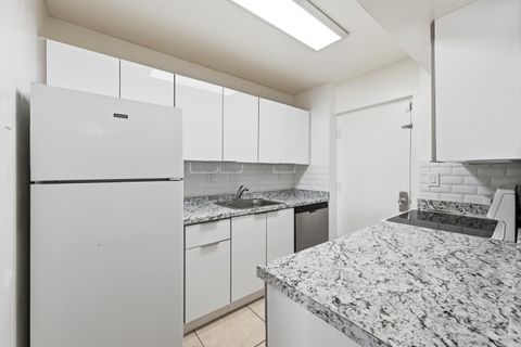 Tiny photo for 505 S PINE ISLAND Road #B310, Plantation, FL 33324 (MLS # B26053143)