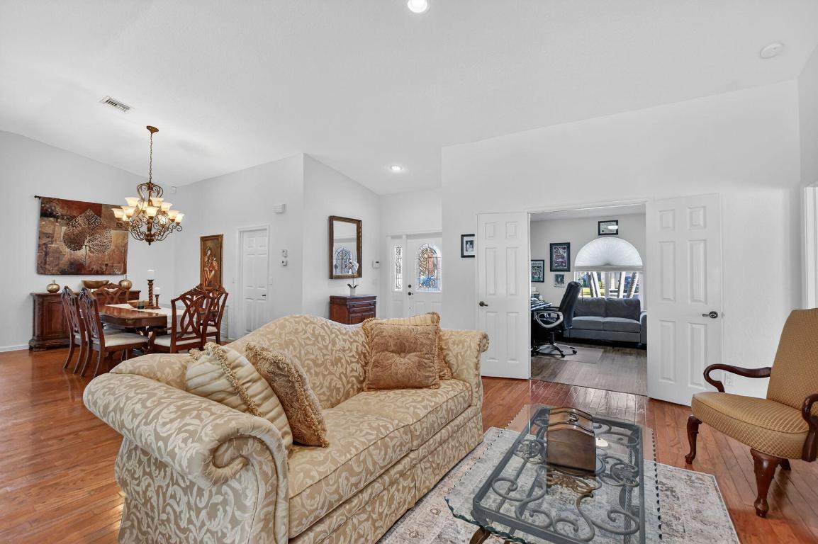 BOCA GREENS - Residential