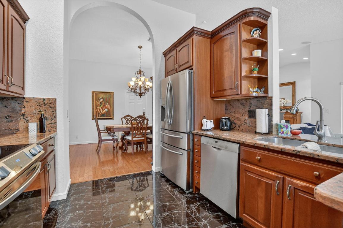 BOCA GREENS - Residential