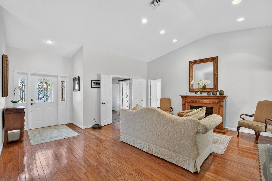 BOCA GREENS - Residential