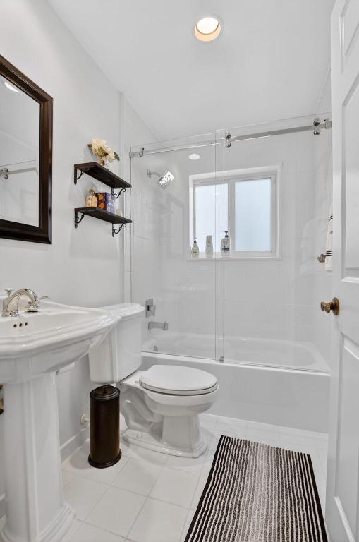 BOCA GREENS - Residential