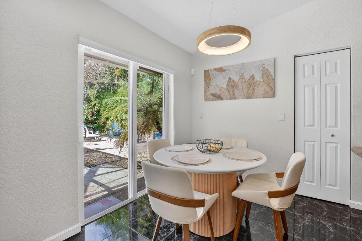 BOCA GREENS - Residential