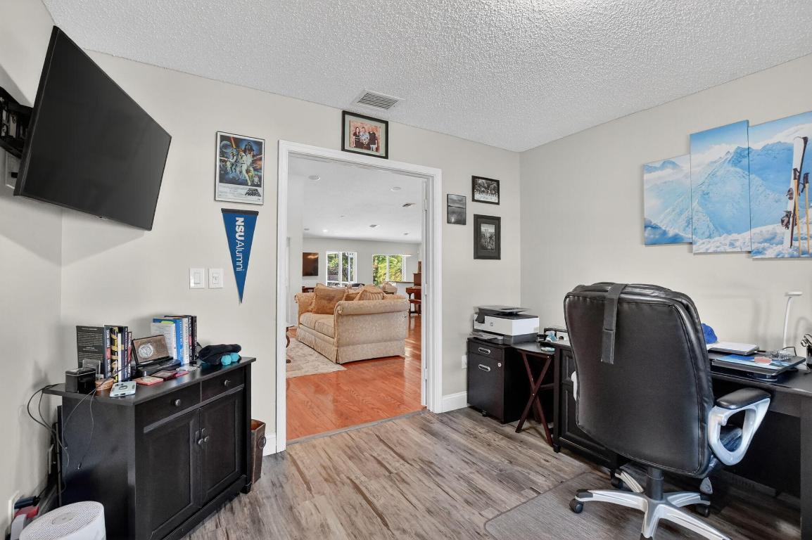 BOCA GREENS - Residential