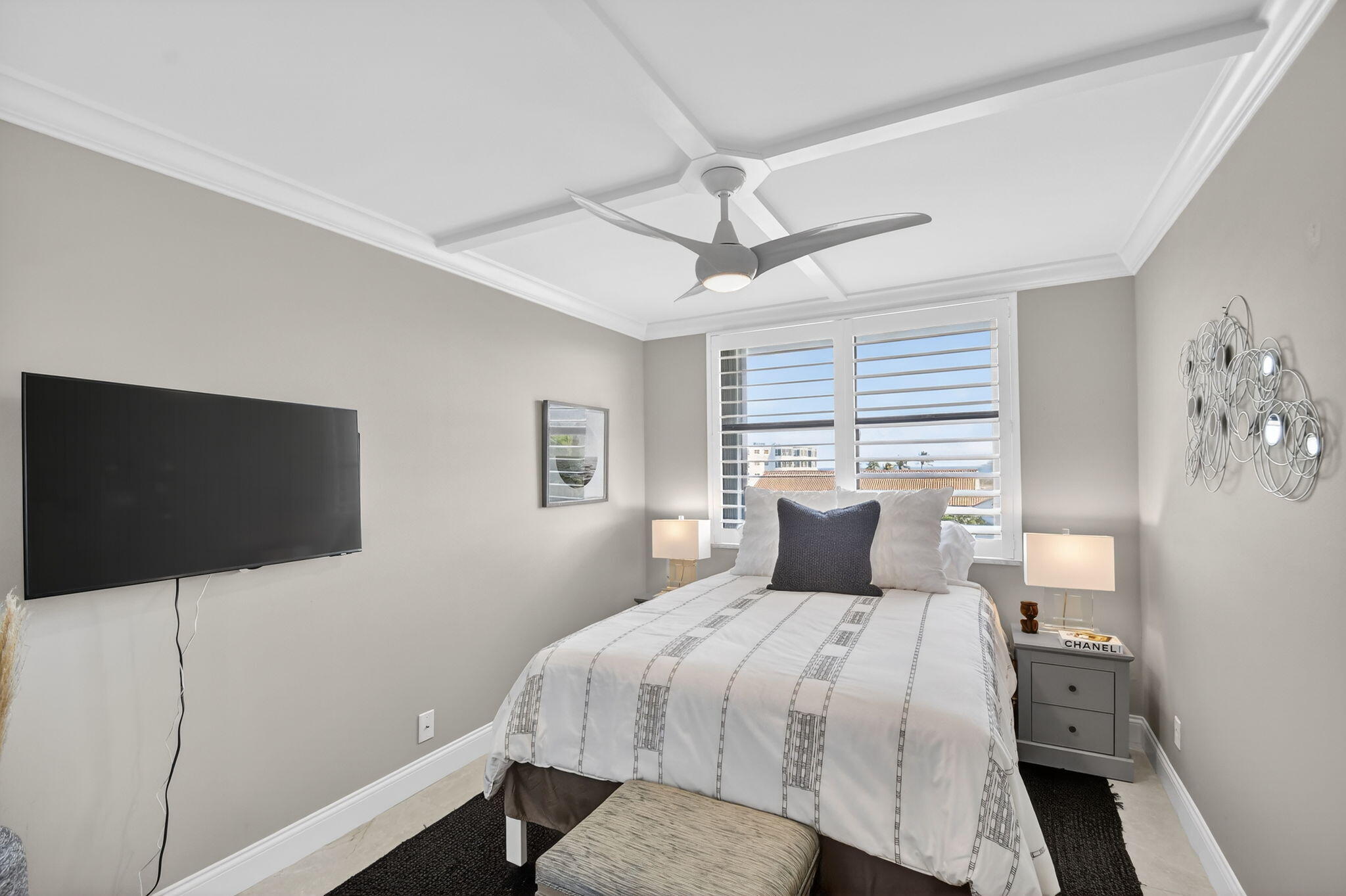 LA PALMA CONDO - Residential