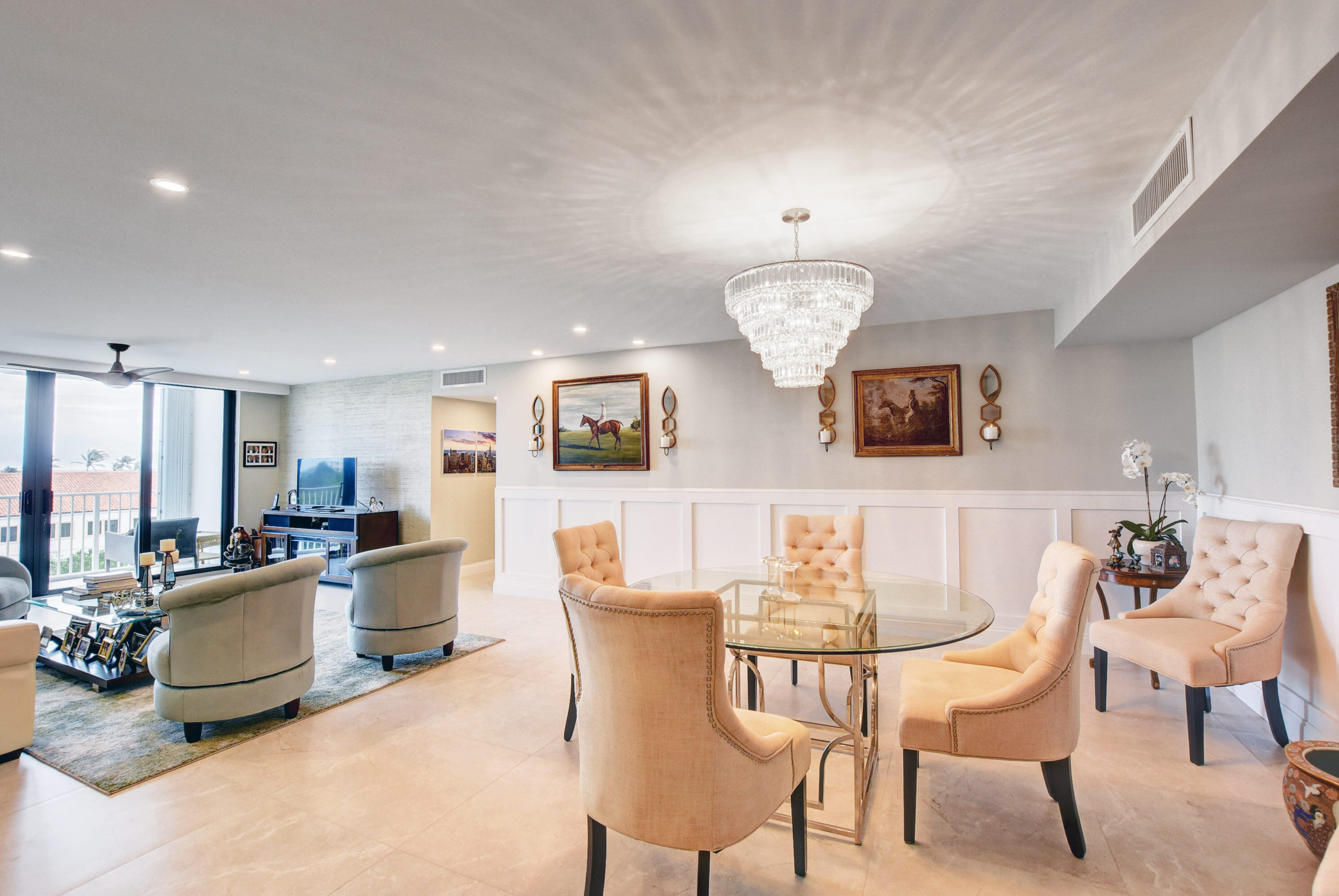 LA PALMA CONDO - Residential