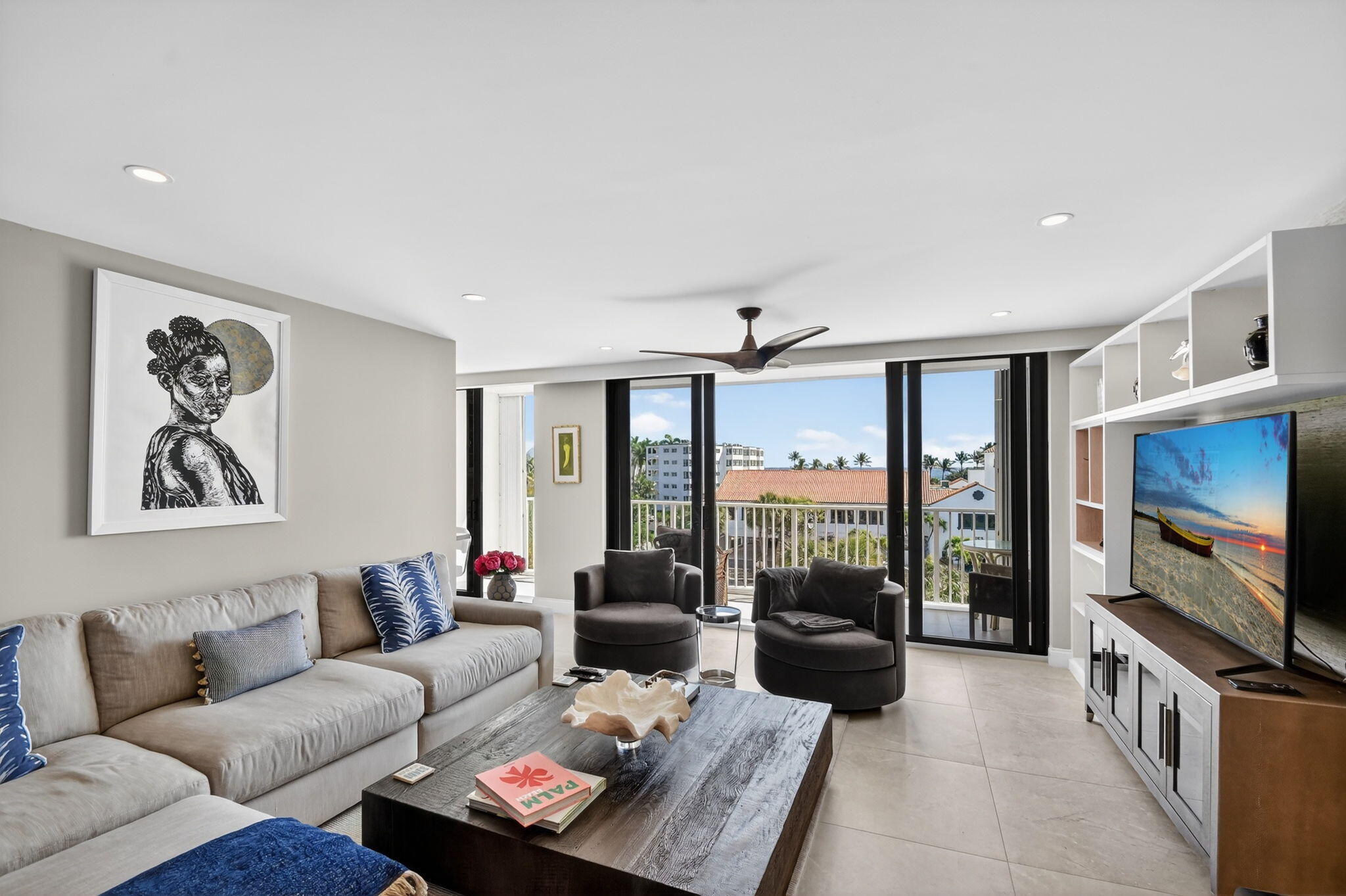 LA PALMA CONDO - Residential