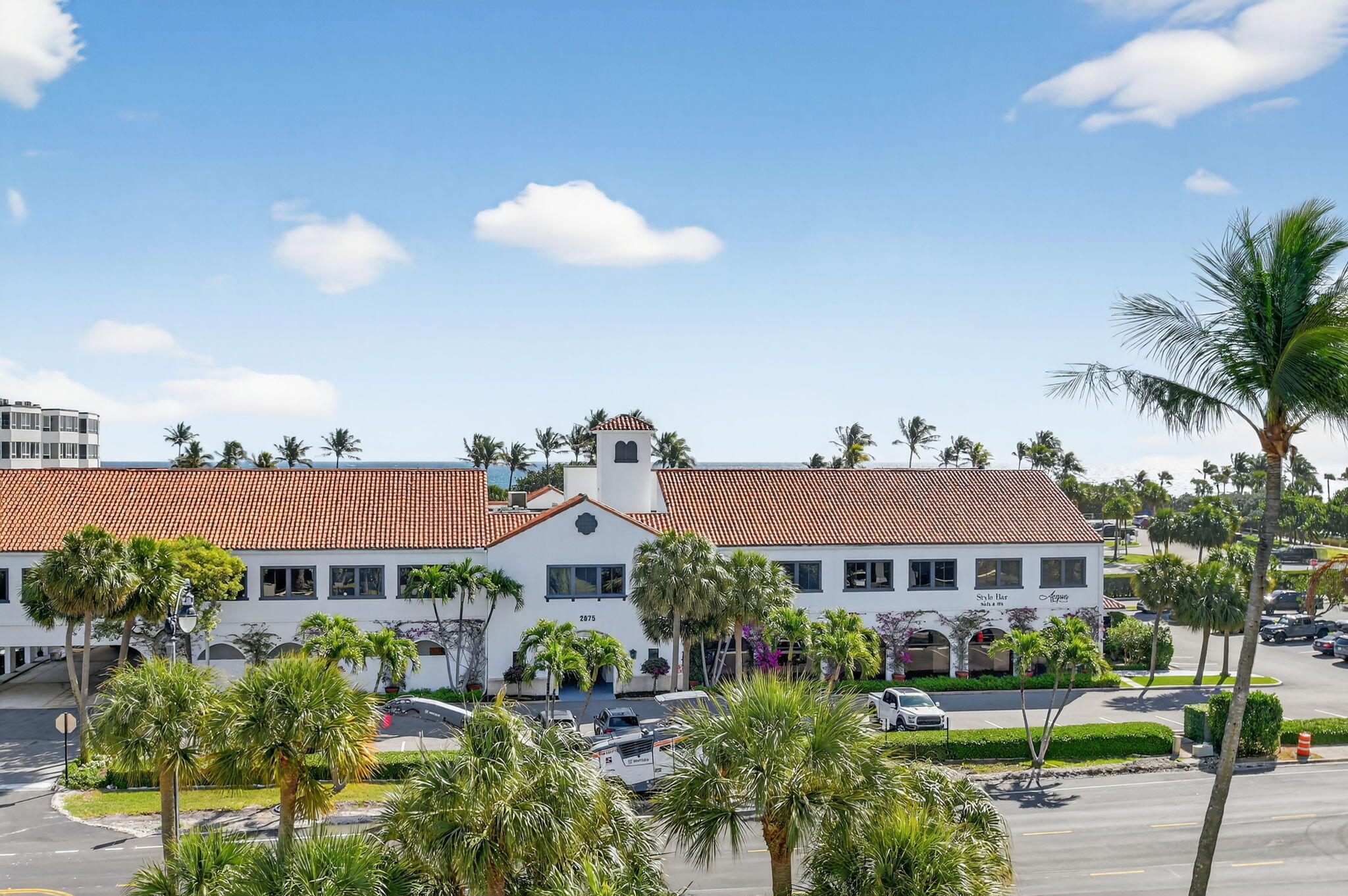 LA PALMA CONDO - Residential