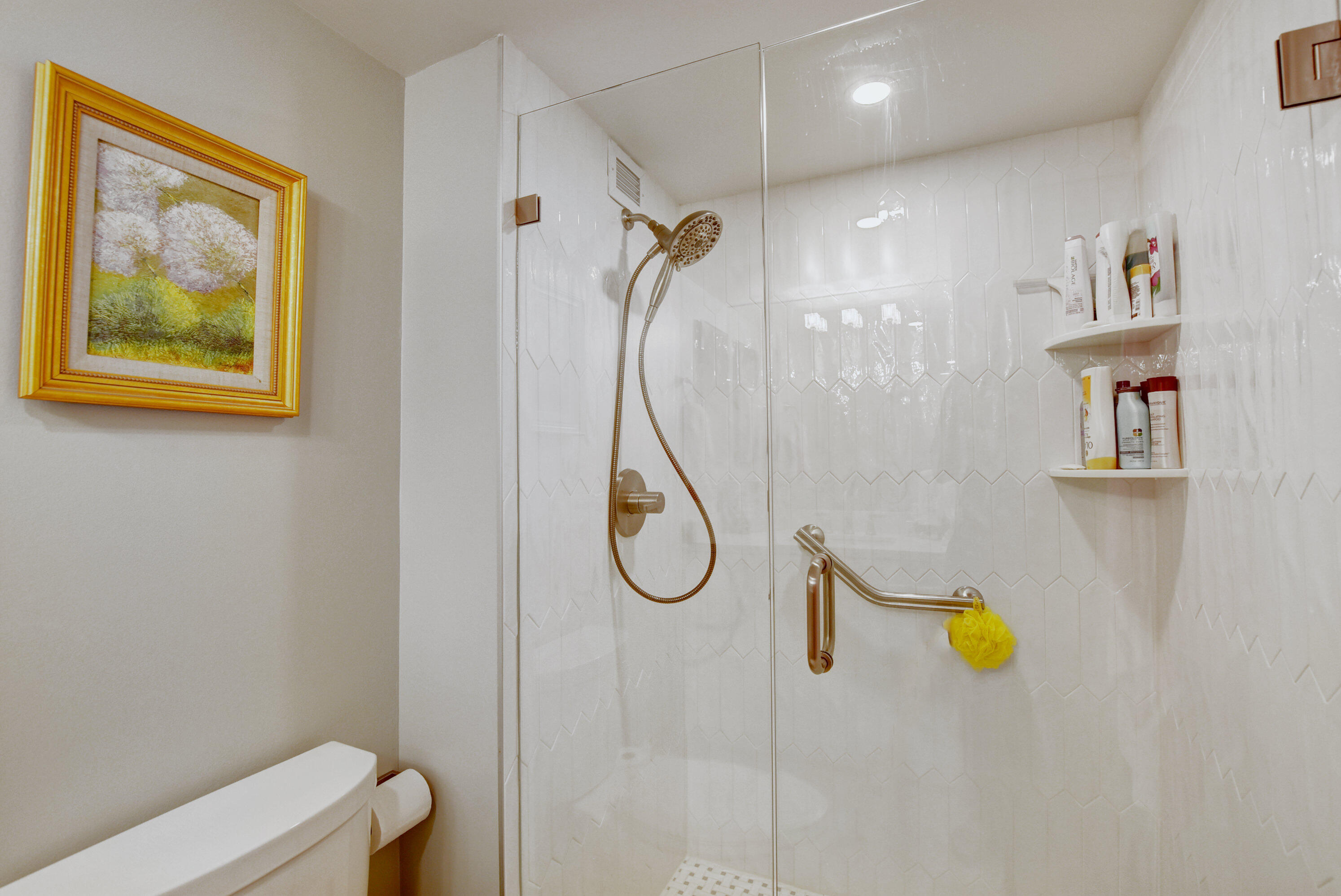 LA PALMA CONDO - Residential