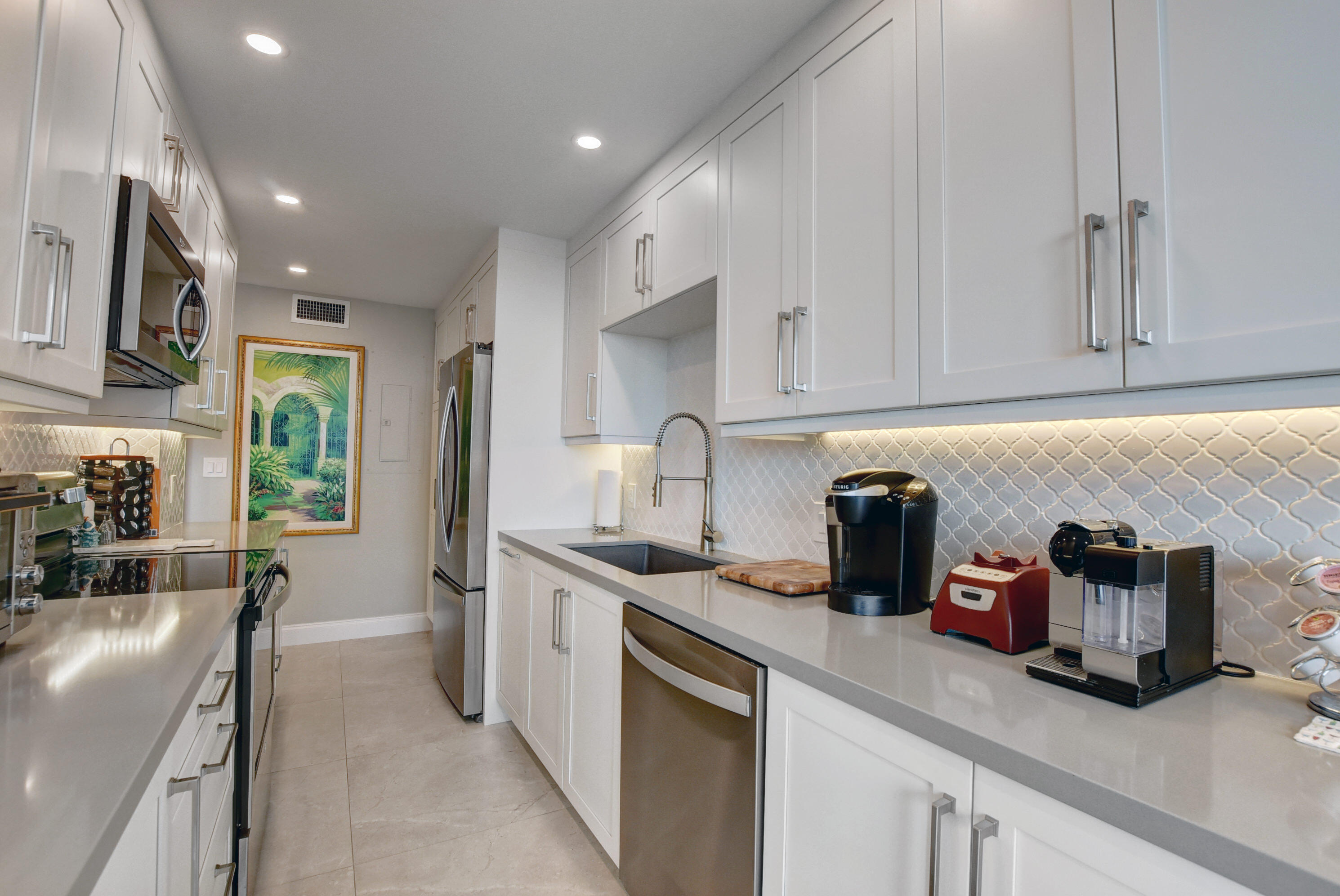 LA PALMA CONDO - Residential