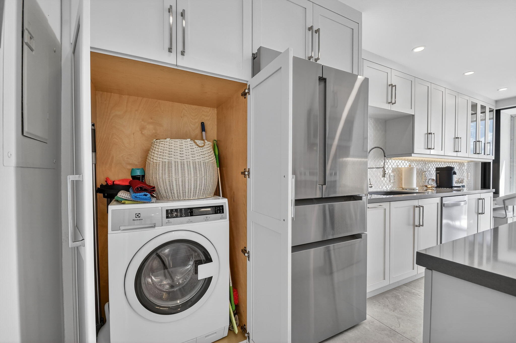 LA PALMA CONDO - Residential